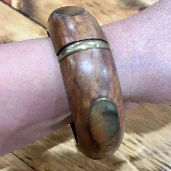 Boho wooden carved bracelet with gold tone embellishments. Slip on - Picture 4 of 5